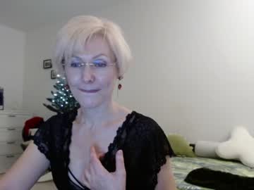 girl
        jasmin18v cam image #469228