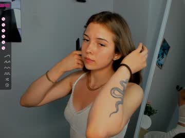girl
        tonyajennie cam image #1660951