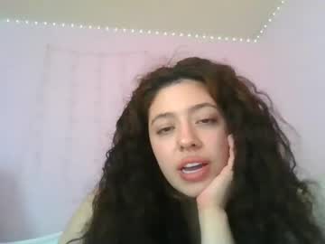 girl
        savinajade cam image #348665