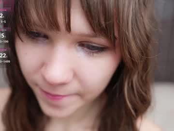 girl
        little_lola18 cam image #5074990