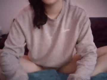 girl
        dizzydaizy77 cam image #229094