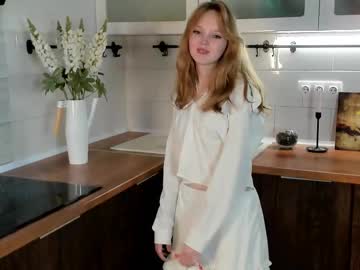 girl
        maudbayles cam image #5337415