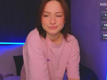 girl
        yes_ready cam image #5625695