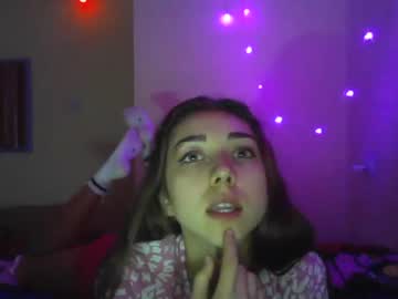 girl
        pink_veil cam image #1850034
