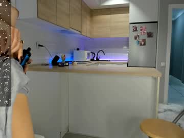 girl
        callcerber cam image #2854092