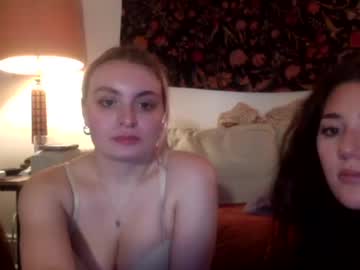 girl
        saphirreprincess333 cam image #422956