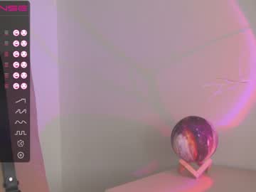 girl
        oki_dokie cam image #2112974
