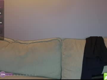 girl
        roxxxie_reid cam image #6749228