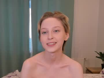 girl
        alisondrakes cam image #3032066