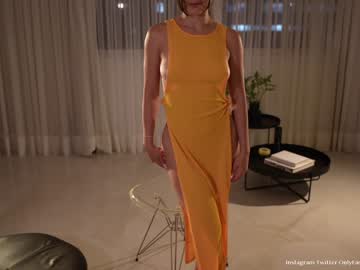 girl
        tifalock_ cam image #2318083