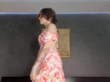 girl
        secret_peach cam image #4593486
