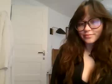 girl
        ryleeryders cam image #6368851