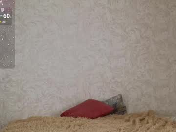 girl
        kitsune_dreams cam image #6537828