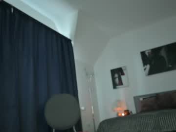 girl
        allayah cam image #1338377