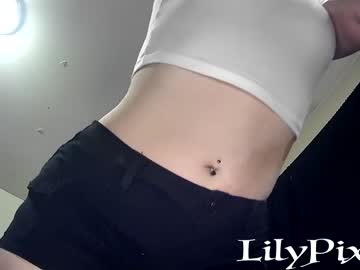 girl
        lilypixel cam image #1003825
