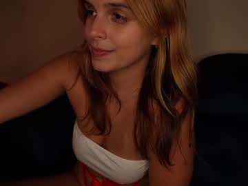girl
        lilbeccaxo cam image #4241218