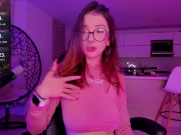 girl
        thecosmicgirl cam image #4207000
