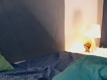 girl
        lost_mymind cam image #6660885