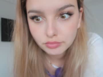 girl
        victoria_karma cam image #404262
