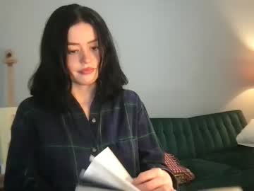 girl
        littlesugarpea cam image #3789162