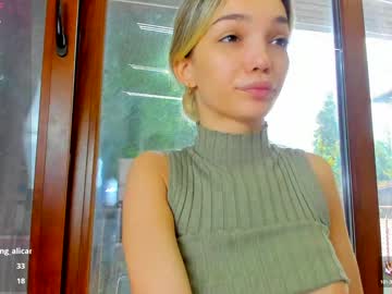 girl
        sassyt33n cam image #6996241