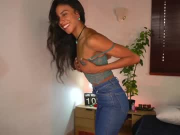 girl
        abiee__ cam image #3910004