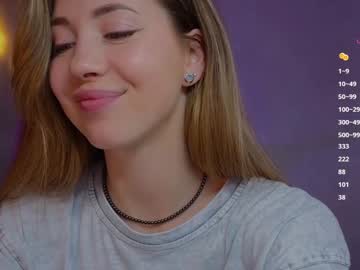 girl
        emmi_rosee cam image #6271314