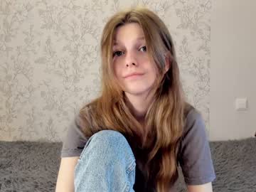 girl
        alainaestrada cam image #2664433