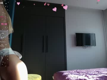 girl
        kriss0leoo cam image #4073847