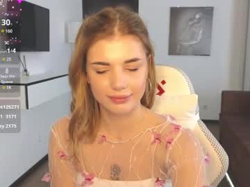 girl
        adri_dream cam image #6527102
