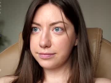 girl
        ronny_ponny cam image #3827774