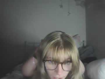 girl
        dumbdoll9 cam image #3553003