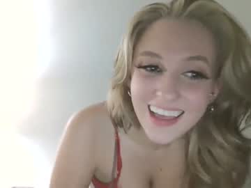 girl
        alicewanderlustt cam image #2390983
