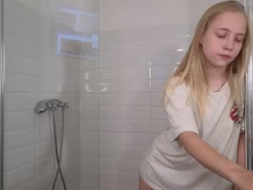 girl
        appr0ved cam image #2580207