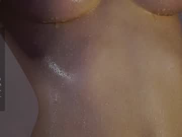 girl
        _vi_vi_ cam image #4581591