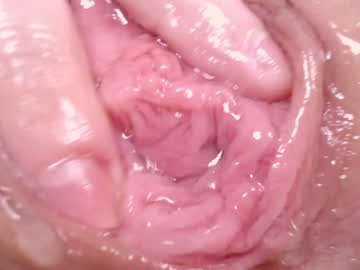 girl
        courtney_luv cam image #1230128