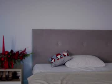 girl
        girl_next_door19 cam image #5903515