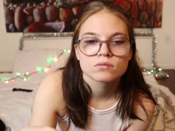 girl
        lexi_laine cam image #256939