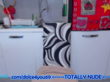 girl
        dolce4you69 cam image #582230