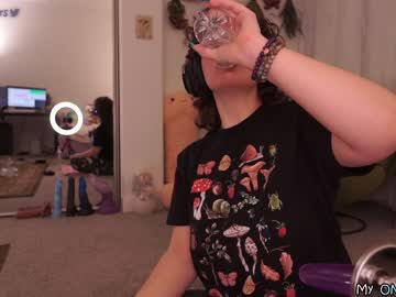 girl
        evelynpiers cam image #594544