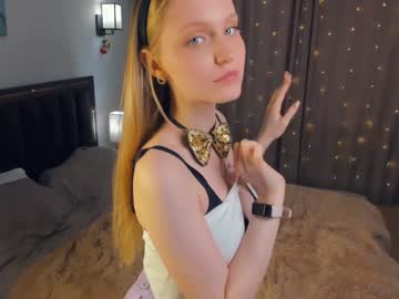 girl
        may_wow cam image #3124903