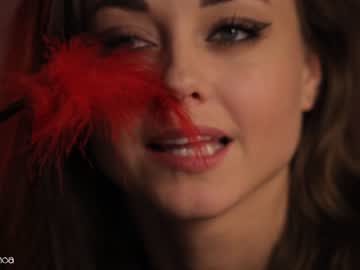 girl
        lettymoa cam image #4177353