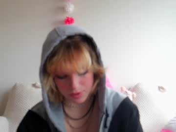 girl
        sisypheanlove cam image #1439843