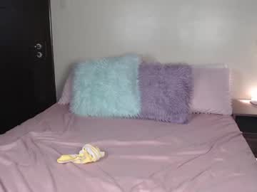 girl
        skytime96 cam image #3955921