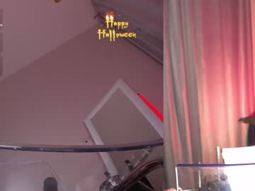 girl
        nancy_winter cam image #5325259