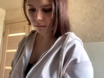 girl
        kitty_shy89 cam image #6831778