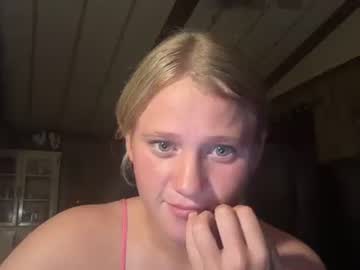 girl
        kayleighashford cam image #6975086