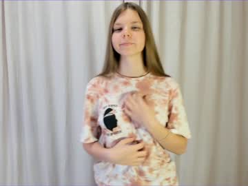 girl
        janicereeves cam image #2402759