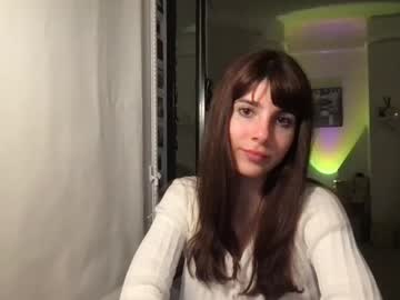 girl
        silkcherryy cam image #1378052