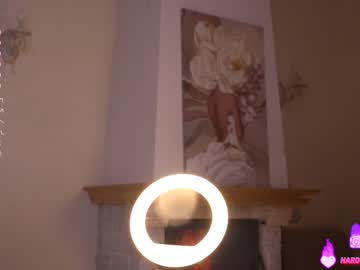 girl
        ednaporter cam image #2794232